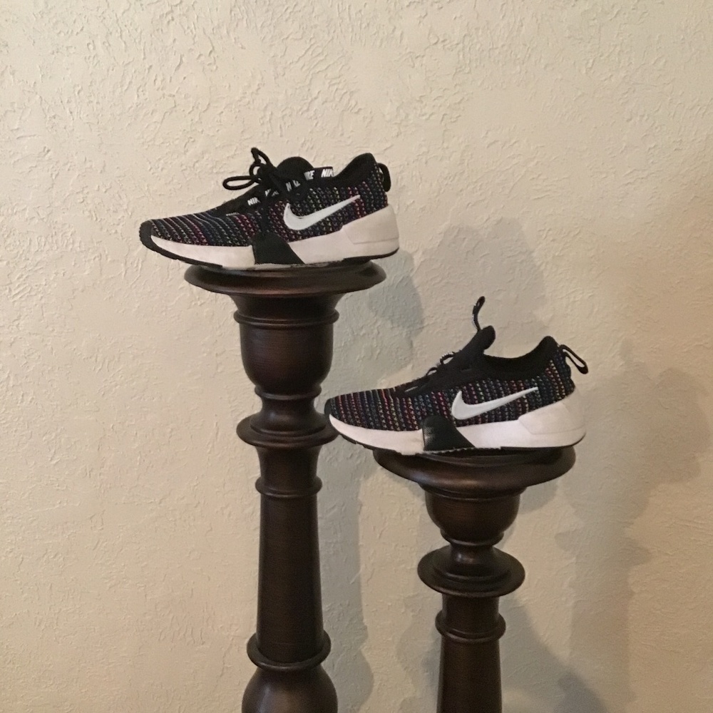 Girls Nike Tennis shoes